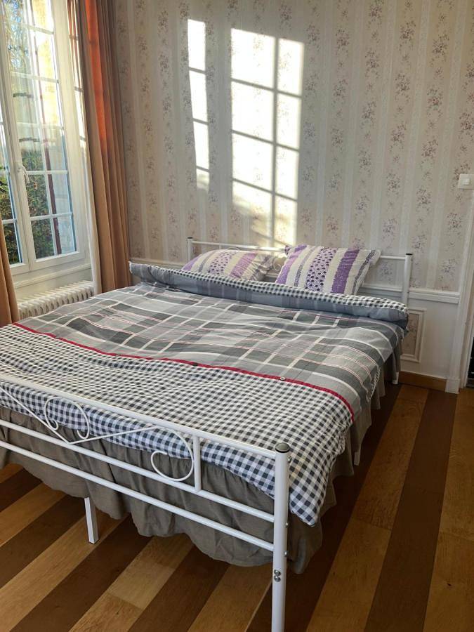 Petit manoir av court de tennis in Amayé-sur-Orne, Région de Caen