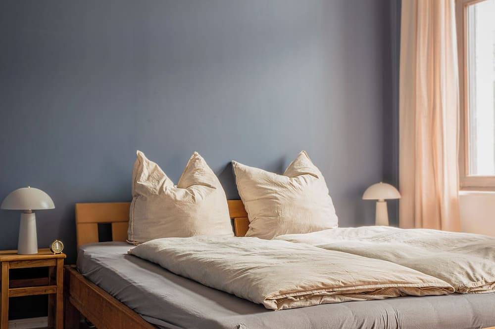 Hel lejlighed, Spacious design apartment near the Estrel Hotel in Neukölln Berlin, Berlin