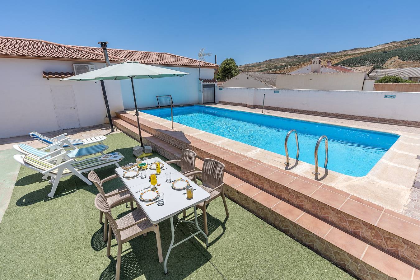 Maison de vacances 'Casa Pepita' avec vue sur les montagnes, piscine privée et Wi-Fi in Cacín, Province de Grenade