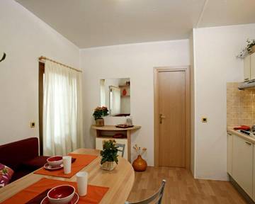 Bungalow für 5 Personen, mit Terrasse und Garten, mit Haustier an der Ligurische Küste