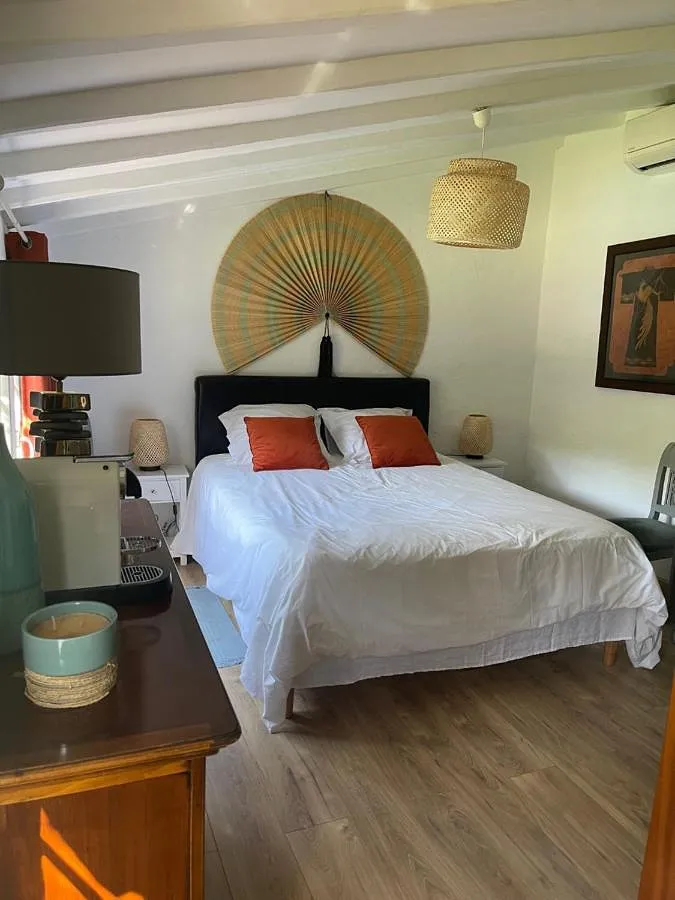 Chambre d’hôte pour 2 personnes, avec piscine ainsi que jardin et terrasse - 1
