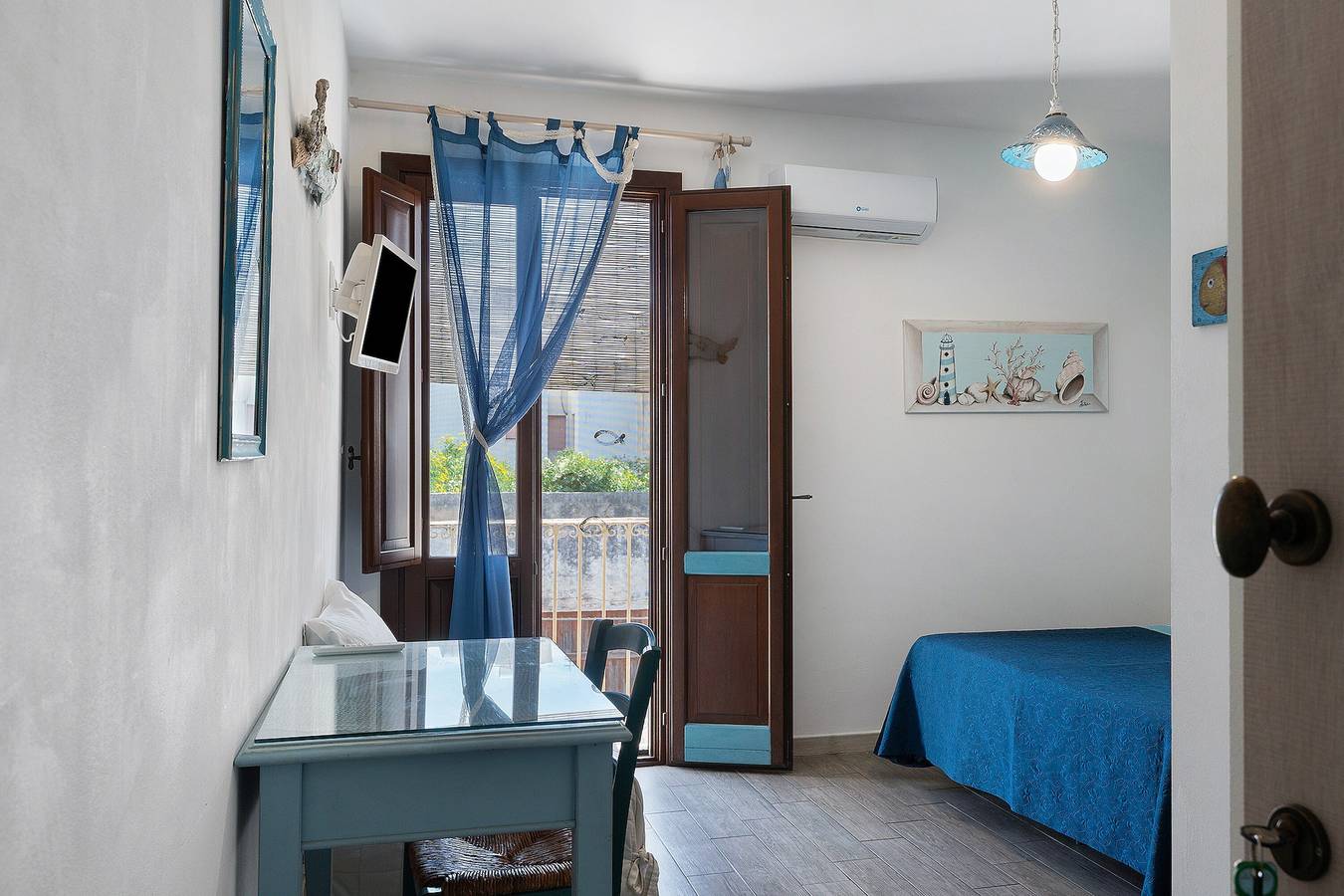 "Casetta Azzurromare" Zomerkamer met Zeezicht, Wi-Fi en Airconditioning in San Vito Lo Capo, Provincie Trapani