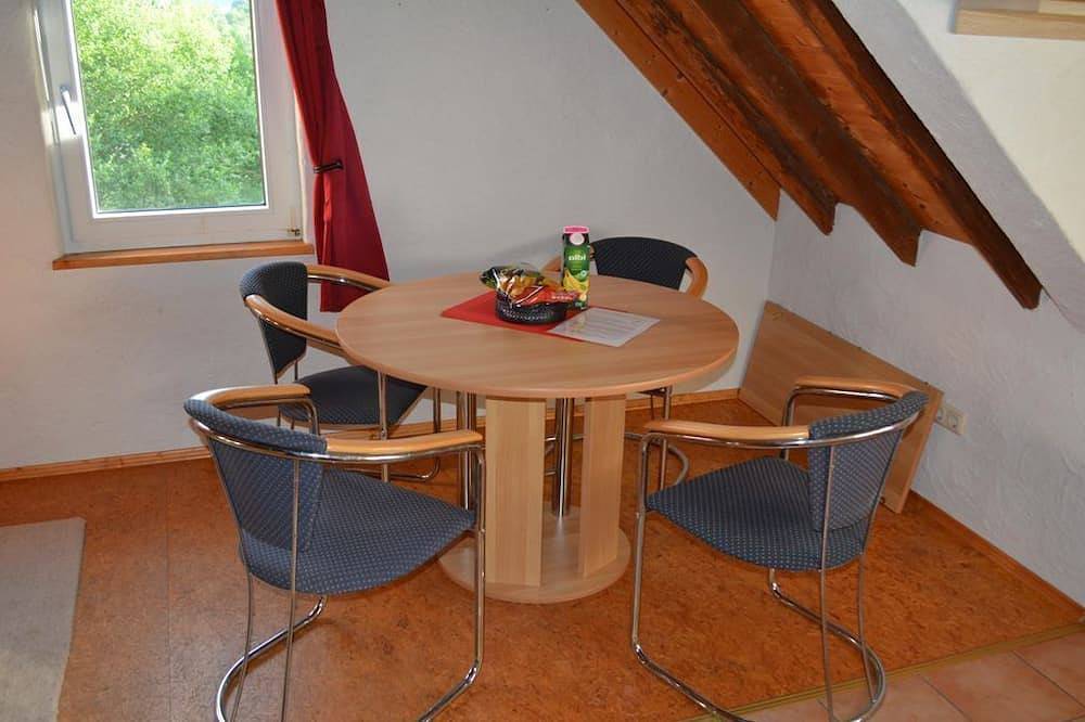 Ganze Wohnung, 2-Bett-Ferienwohnungen Schwalbennest bis 4 Pers. - Ferienwohnungen Brücker Mühle in Dreis-Brück, Vulkaneifel
