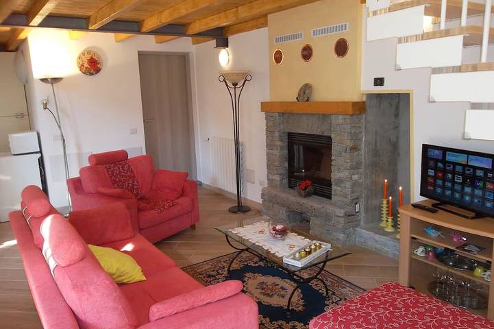 Apartamento entero, Vesna Loft en Luino edificio histórico in Luino, Comune di Luino