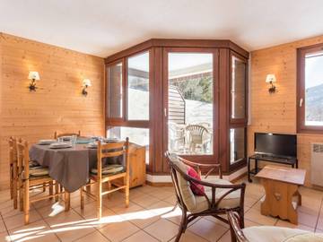 Gîte pour 6 personnes, avec balcon à Saint-Chaffrey