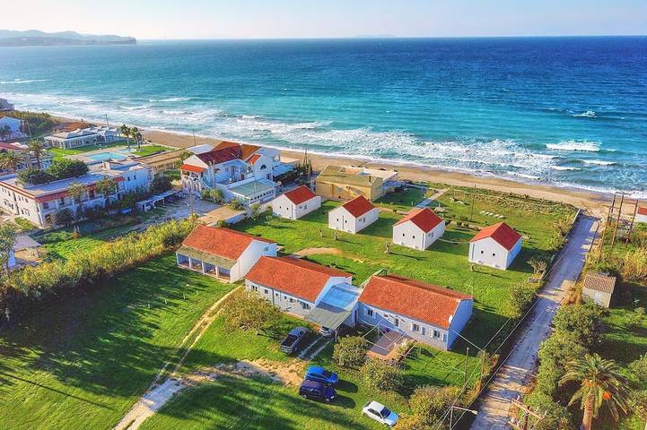 Bungalow para 4 personas, con balcón y jardín en Corfú