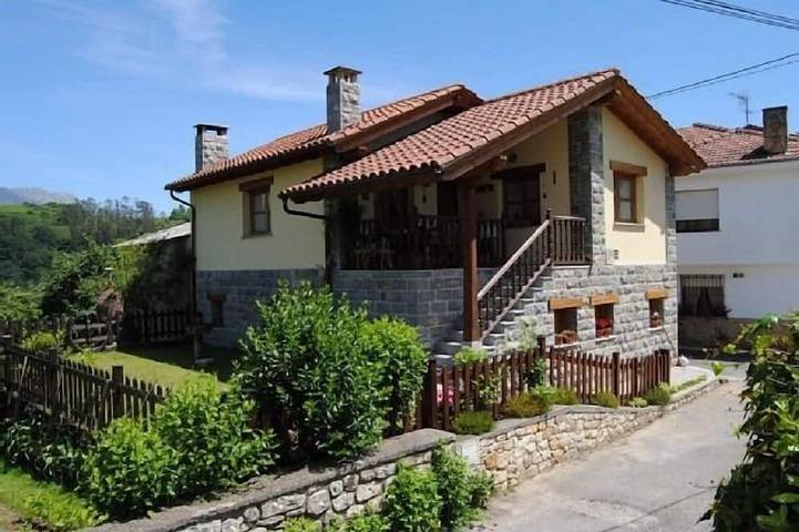 Gîte pour 4 personnes, avec Balcon et Jardin