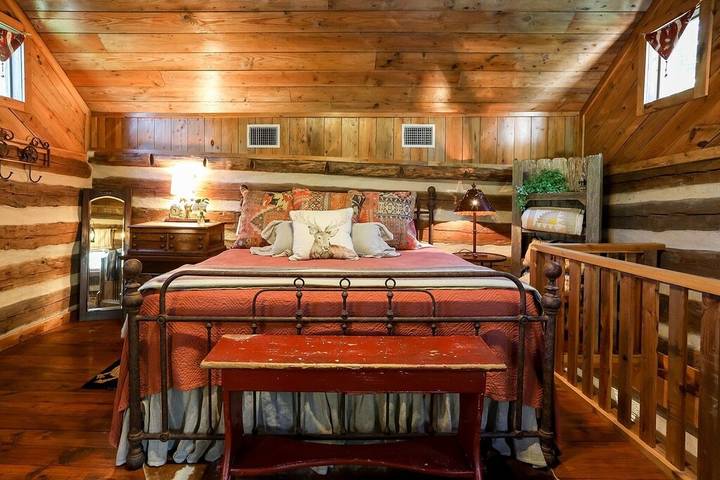 Log cabin for 2 people, with balcony/terrace in Texas