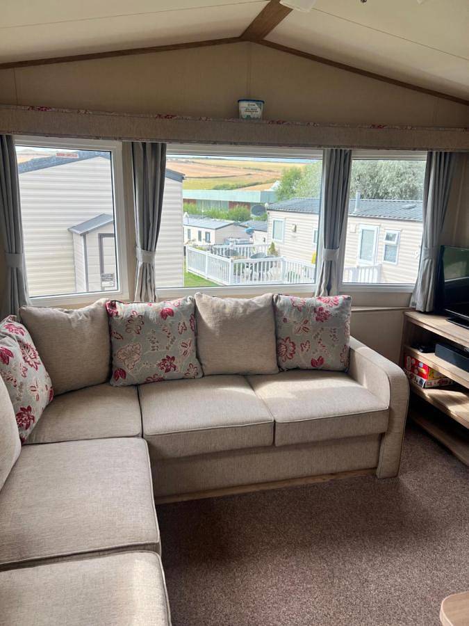Camping pour 6 personnes, avec piscine et jacuzzi ainsi que sauna et jardin