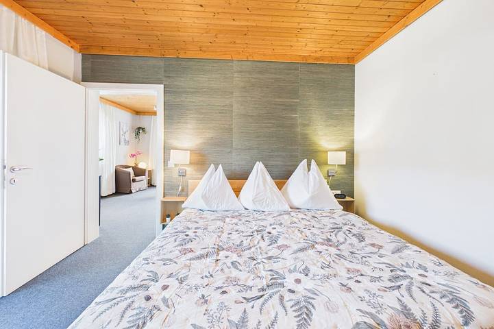Appartement entier, Suite Sunrise geniet van de eerste zonnestralen. in Ossiach, Bezirk Feldkirchen