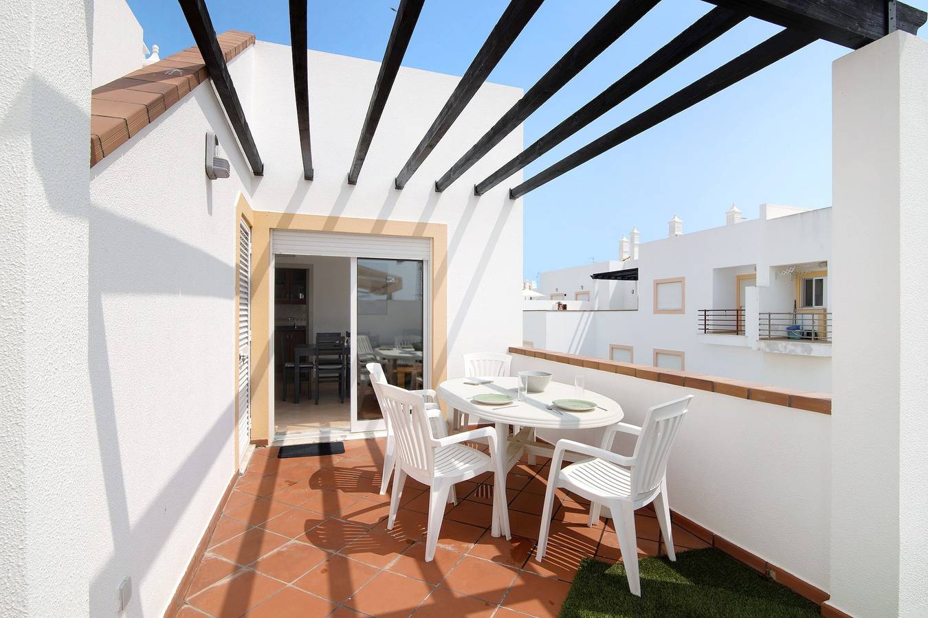 Appartamento intero, Appartamento 'Quinta Gomeira 74' con vista mare, piscina in comune e aria condizionata in Cabanas de Tavira, Conceição e Cabanas de Tavira