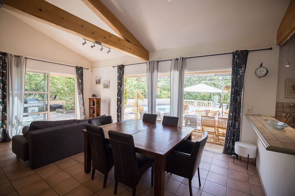 Family gite up to 6P with heated swimming pool in Castillon-du-Gard, Region de Nimes