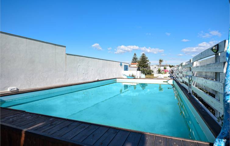 Apartamento vacacional entero, Apartamento con vistas al mar, aire acondicionado, aparcamiento, piscina, cocina y WiFi. in Scicli, Provincia de Ragusa