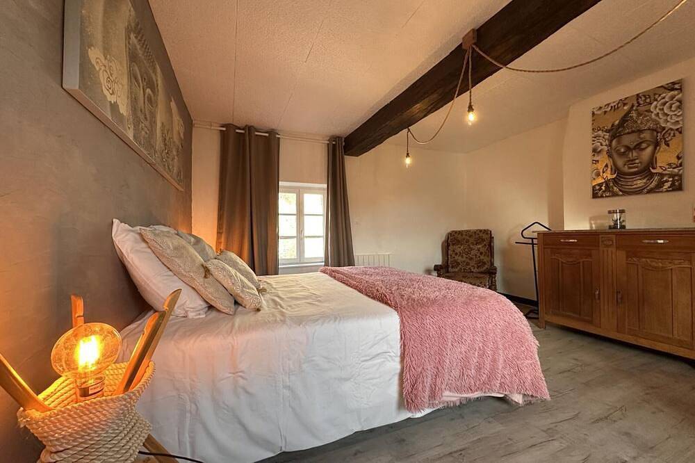 Gîte champêtre à Besson avec charme authentique in Besson, Allier