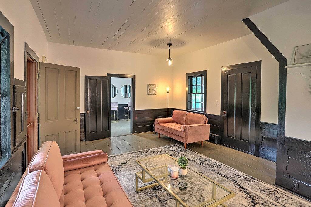 Quaint Winesburg Cottage w/ Porch & Pond! in Holmes County