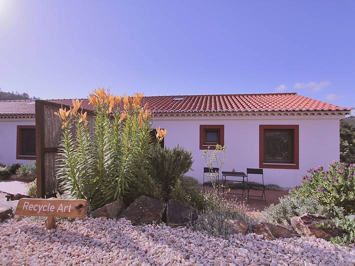 Gîte pour 2 personnes, avec piscine et balcon à Odeceixe - 2