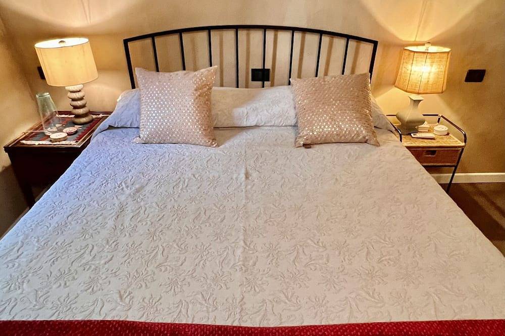 Ganze Wohnung, Da Mari - in the historical center of Brescia, refined, quiet and spacious  in Brescia, Brescia Provinz