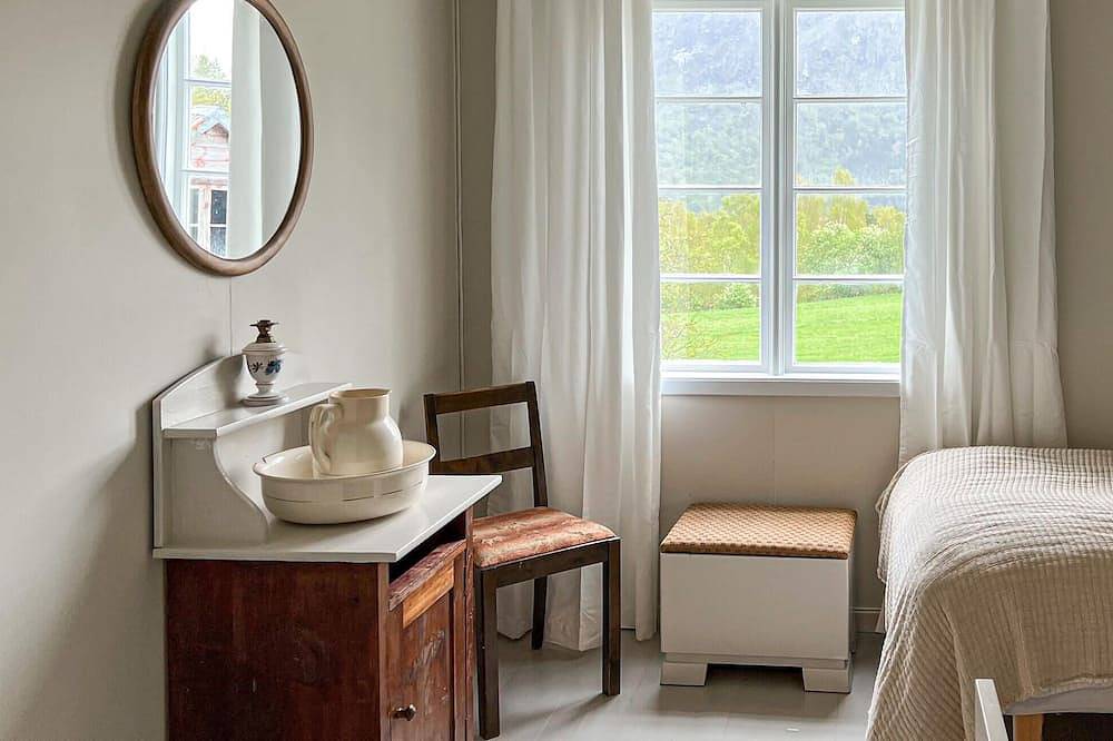 Gorgeous home in Eikesdal in Nesset, Norra Fjordnorge