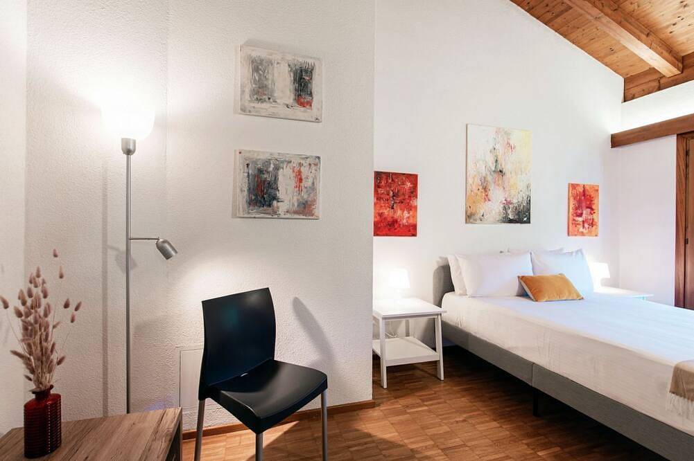 Ganze Wohnung, Zwischen Seen und Natur (Casa Ortensia) in Monteggio, Ticino