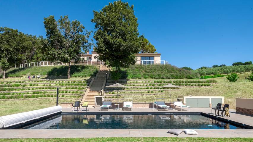 Ferienhaus für 11 Personen, mit Garten in Colli al Metauro