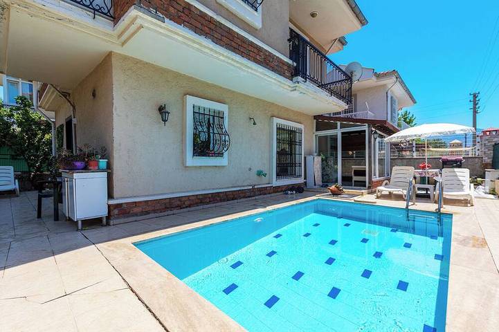 Villa pour 8 personnes, avec piscine, animaux acceptés - 1