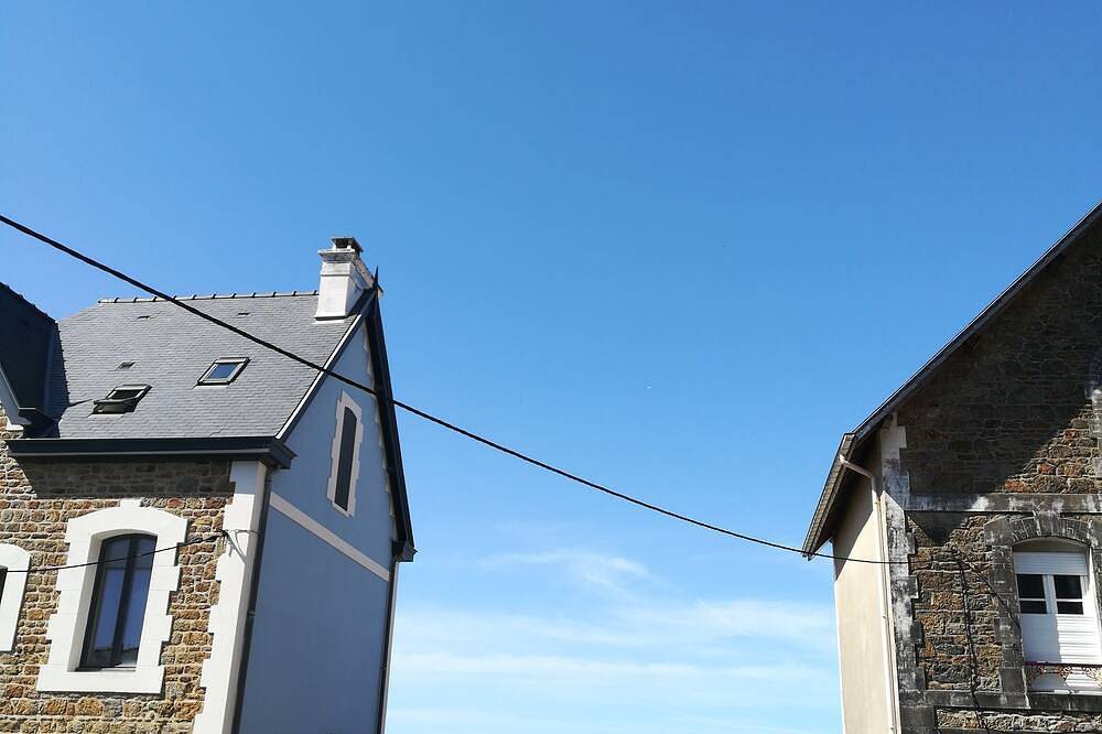 Appartement entier, Appartement Vue Sur Mer A 10 Mn A Pied De St Malo Intra-Muros in Saint-Malo, Région de Saint-Malo