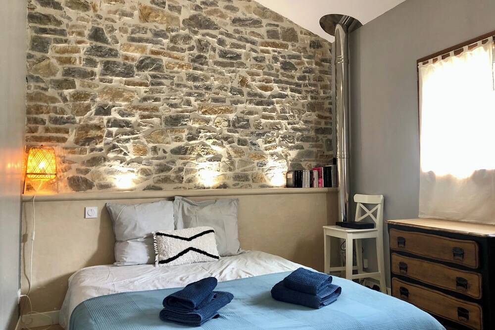 Charming 2Bed House near Sommiere, south of France in Saint-Clément, Région de Nîmes
