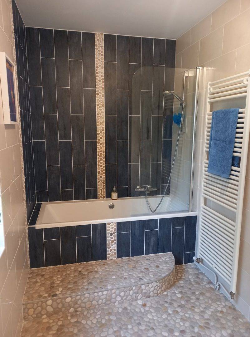 Chambre d'hôtes "Le Fer à Cheval", en bord de Loire - Chambre in Région de Roanne