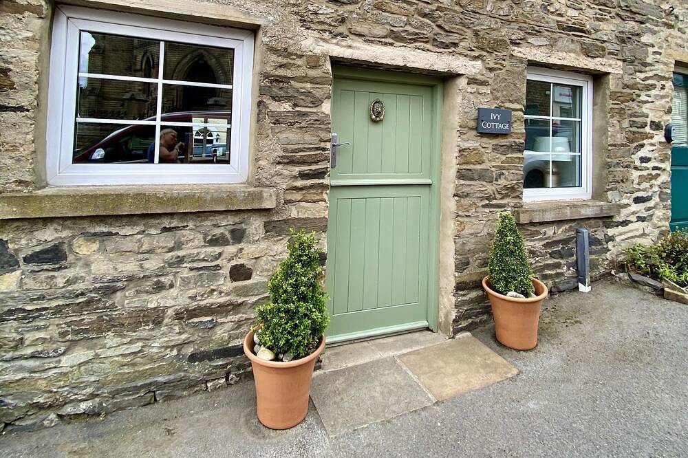 Cosy Welcoming Stone Cottage in Leyburn, North Yorkshire