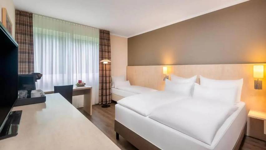 Ferienwohnung für 4 Personen, mit Garten in Bielefeld - 2