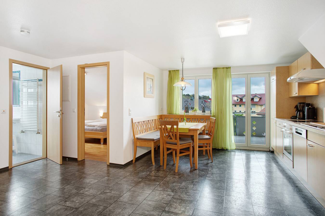 Ganze Wohnung, Ferienwohnung 5" mit Gemeinschaftsgarten, Balkon und Wlan in Wasserburg (Bodensee), Bayerisch Schwaben