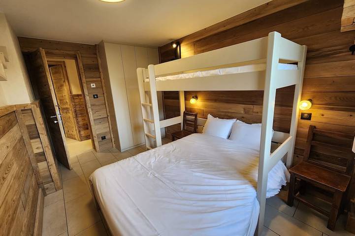100% Renovated Family Chalet with view! in Arvieux, Queyras