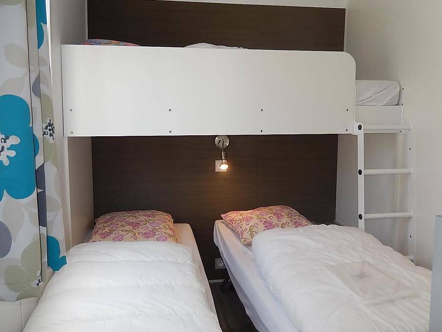 Camping Sites et Paysages - Au Clos de la Chaume - Bungalow 5 personas - Roble 28 m² con terraza semicubierta de madera in Corcieux, Parque natural regional de los Ballons des Vosges