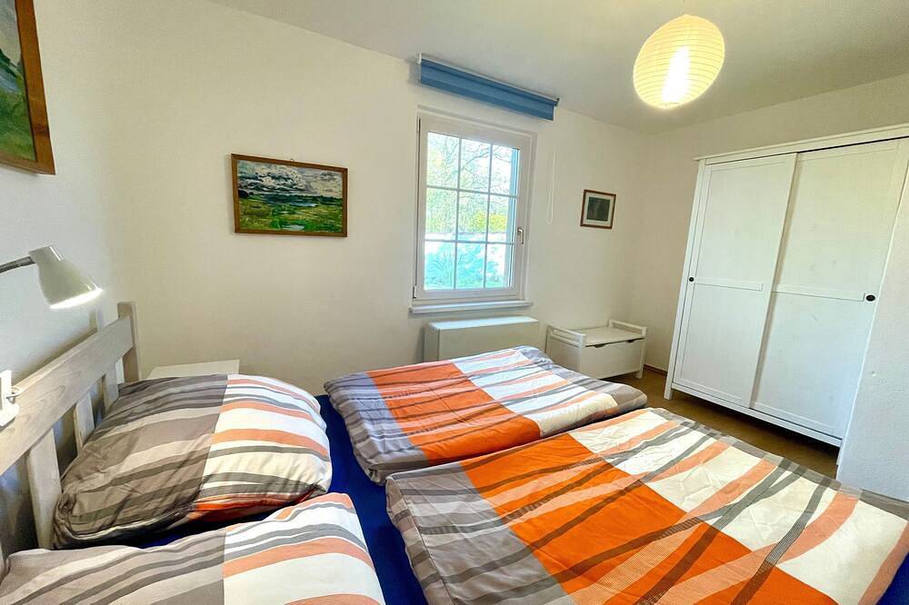 Vacation home with thatched roof - Hol - Fh Reetdach Waase in Ummanz, Ruegen