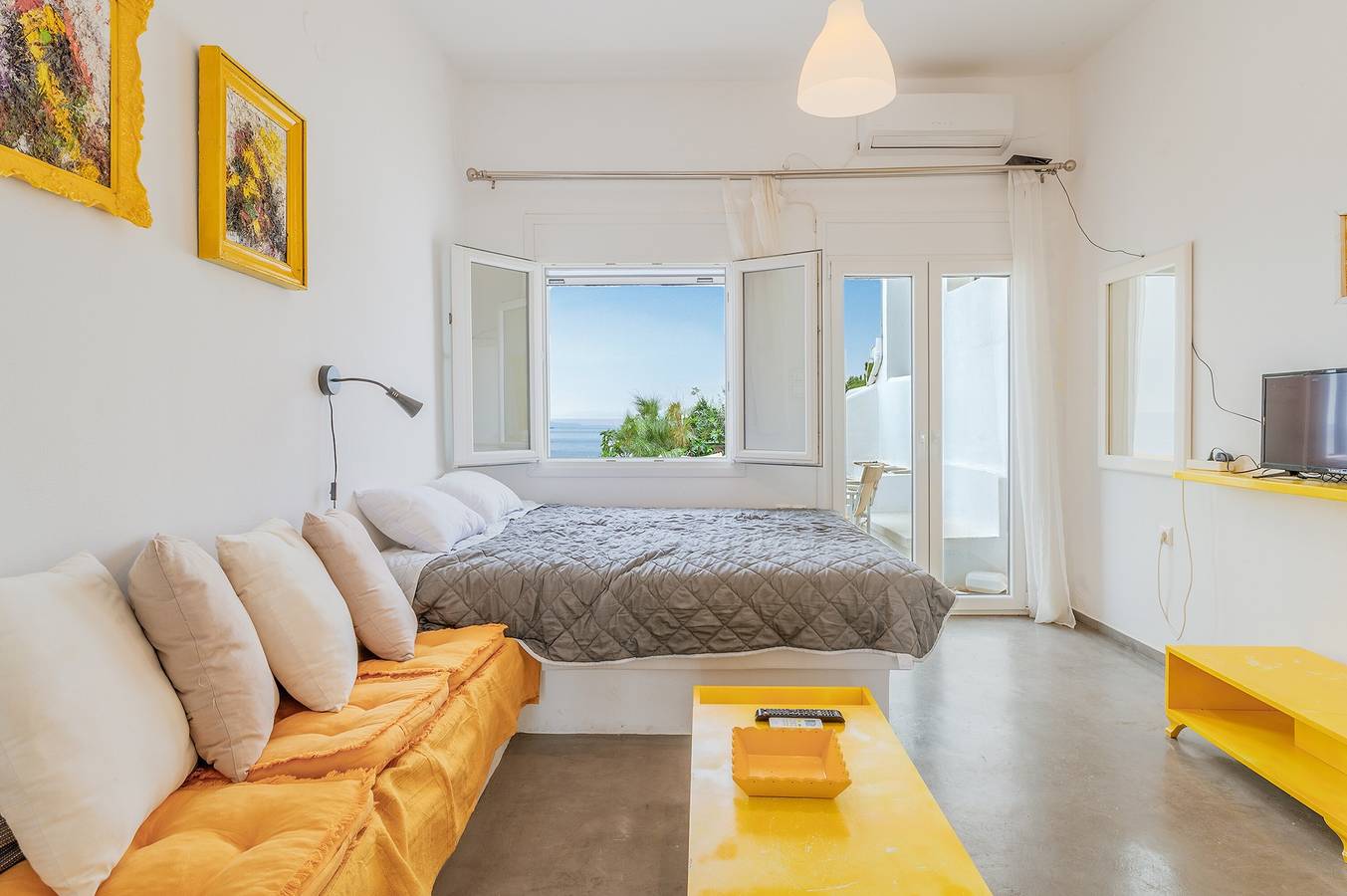 Ganze Wohnung, Ferienwohnung 'Gefyra' mit Meerblick, Wi-Fi und Klimaanlage in Tínos