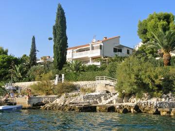 Apartment for 8 People in Okrug Gornji, Dalmatia, Photo 2