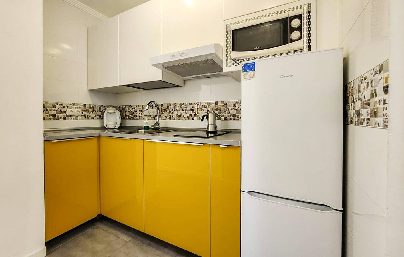 Ganze Ferienwohnung, Gemütliche Wohnung in der Nähe von Torremolinos Strand & Stadt in Torremolinos Zentrum, Torremolinos