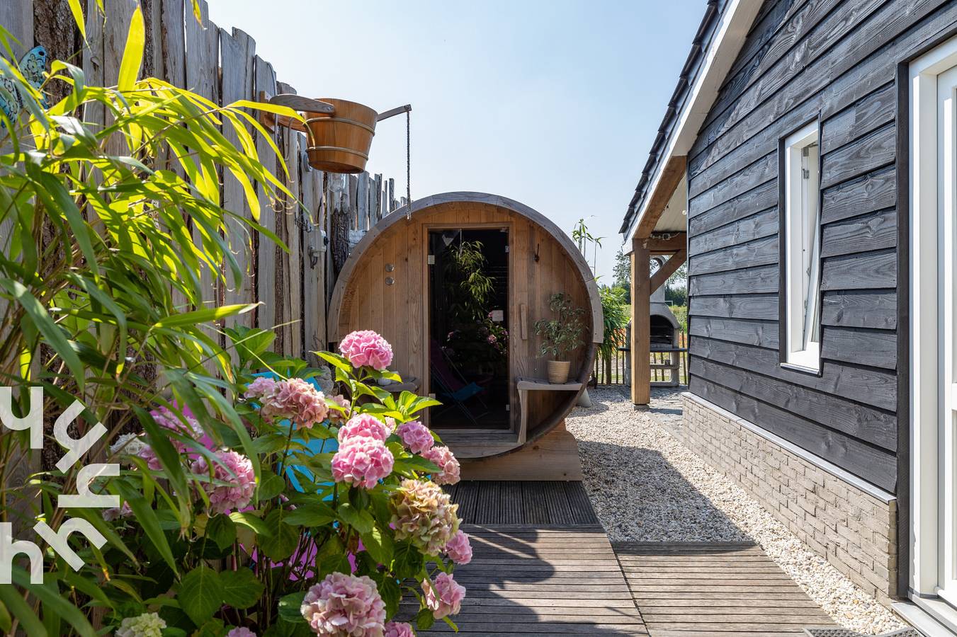 Gemütliches 4-Pers.-Häuschen mit Sauna, Außen Spa und eingezäuntem Garten in Sint-Annaland in Sint-Annaland, Niederländische Nordsee