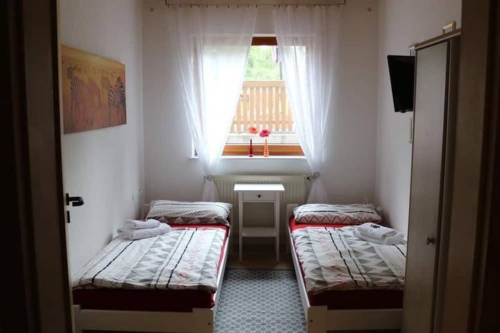 Ferienwohnung für 4 Personen, mit Terrasse und Garten in Stromberg - 2