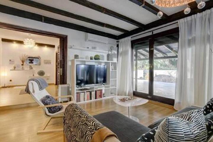 Villa for 18 people, with pool and garden as well as view in Marbella Centre