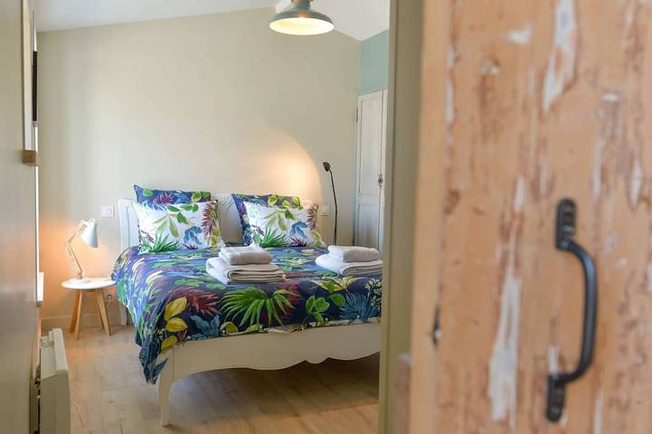 Gîte pour 6 personnes, avec terrasse, animaux acceptés dans Office De Tourisme De La Flotte En Re - 3