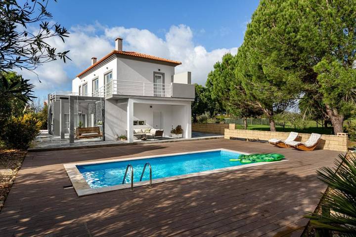 Location de vacances pour 6 personnes, avec jardin et terrasse dans Santo Estevão