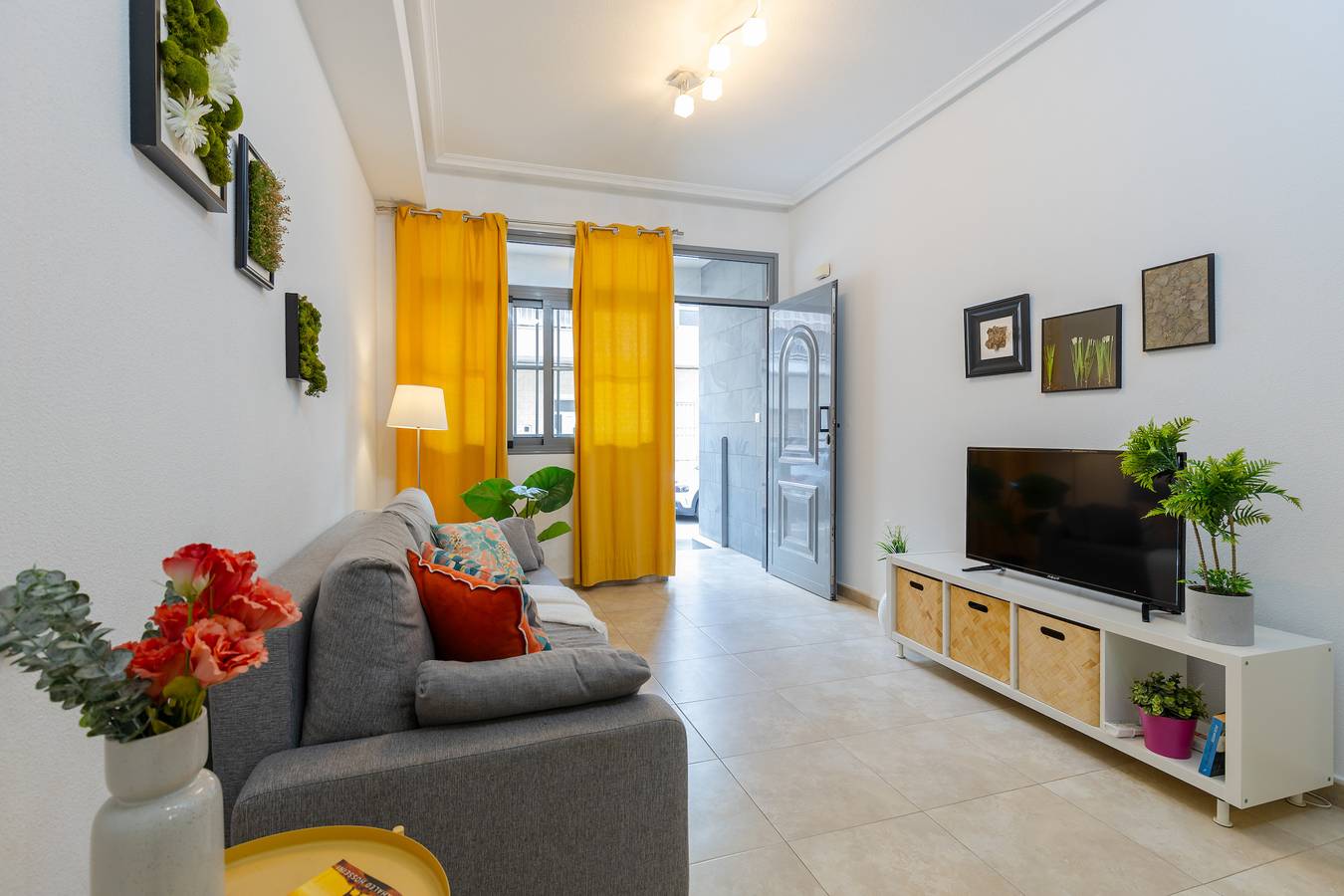 Apartamento entero, Enjoy life in our apartment. Wifi & Parking in Portico Mediterraneo, Guardamar del Segura