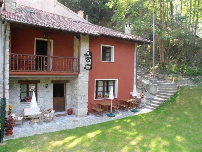 Casa rural para 2 personas, con Terraza además de Jardín y Vistas en Lagos de Covadonga