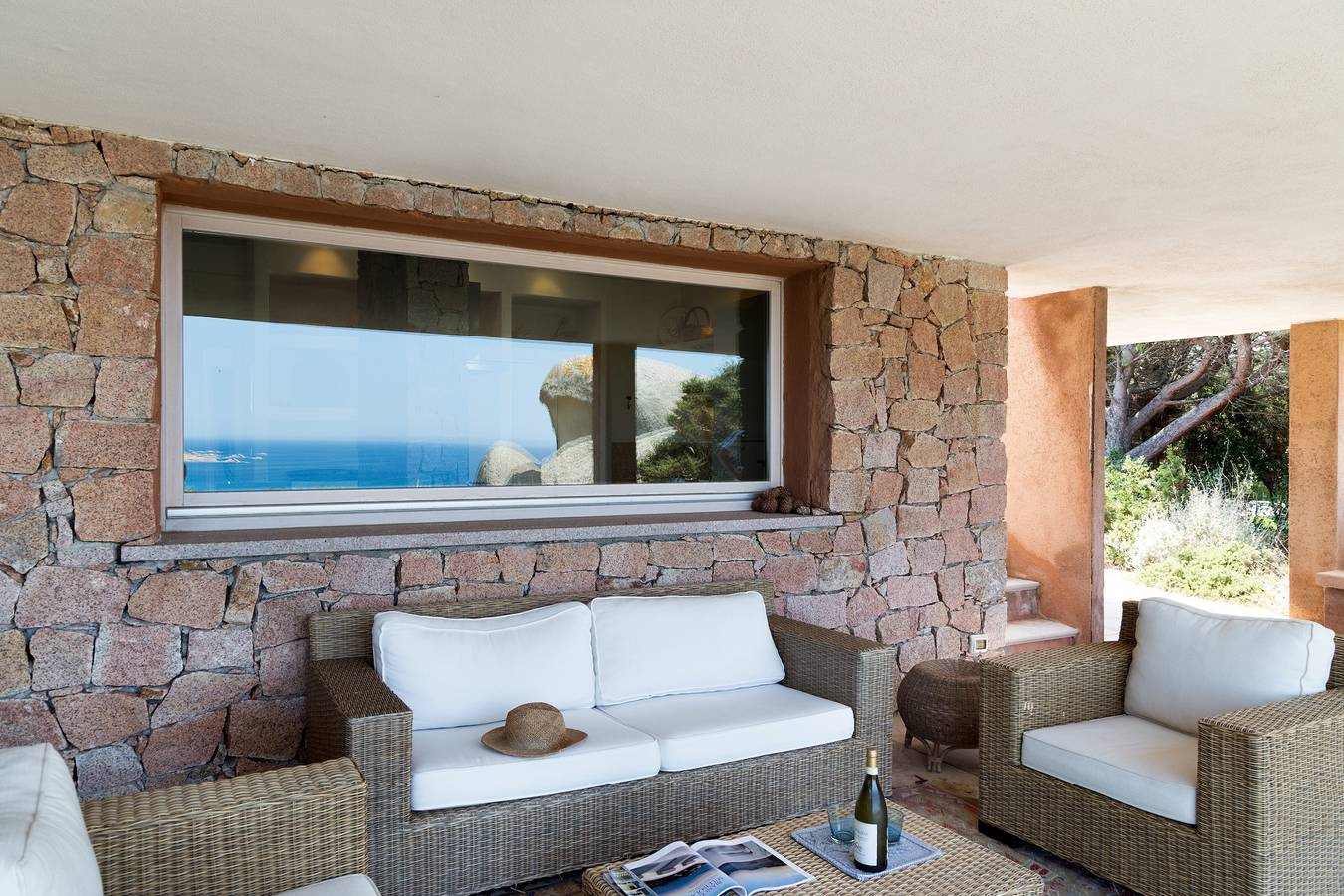 Villa moderne "I Graniti" près de la mer avec vue sur la mer, patio, climatisation et Wi-Fi in Baia Santa Reparata, Santa Teresa Gallura