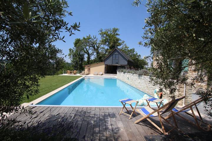 Chambre d’hôte pour 6 personnes avec jardin in Lasseube, Béarn