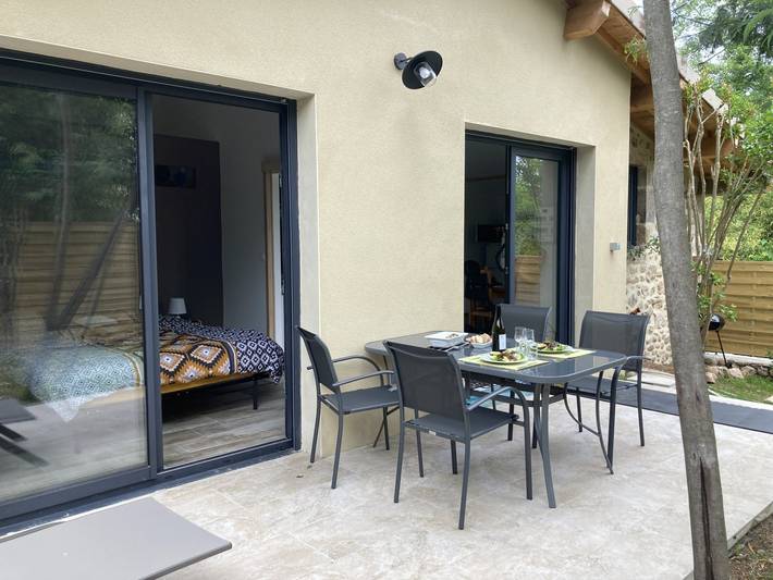 Gîte pour 4 personnes, avec jardin et terrasse