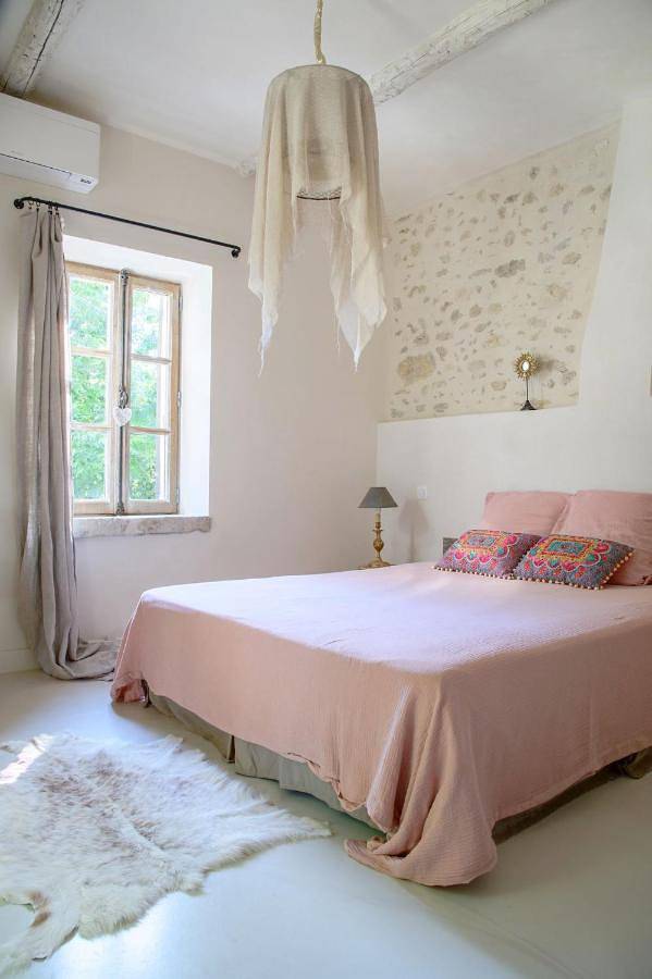Double Room in Manosque, Parc naturel régional du Luberon