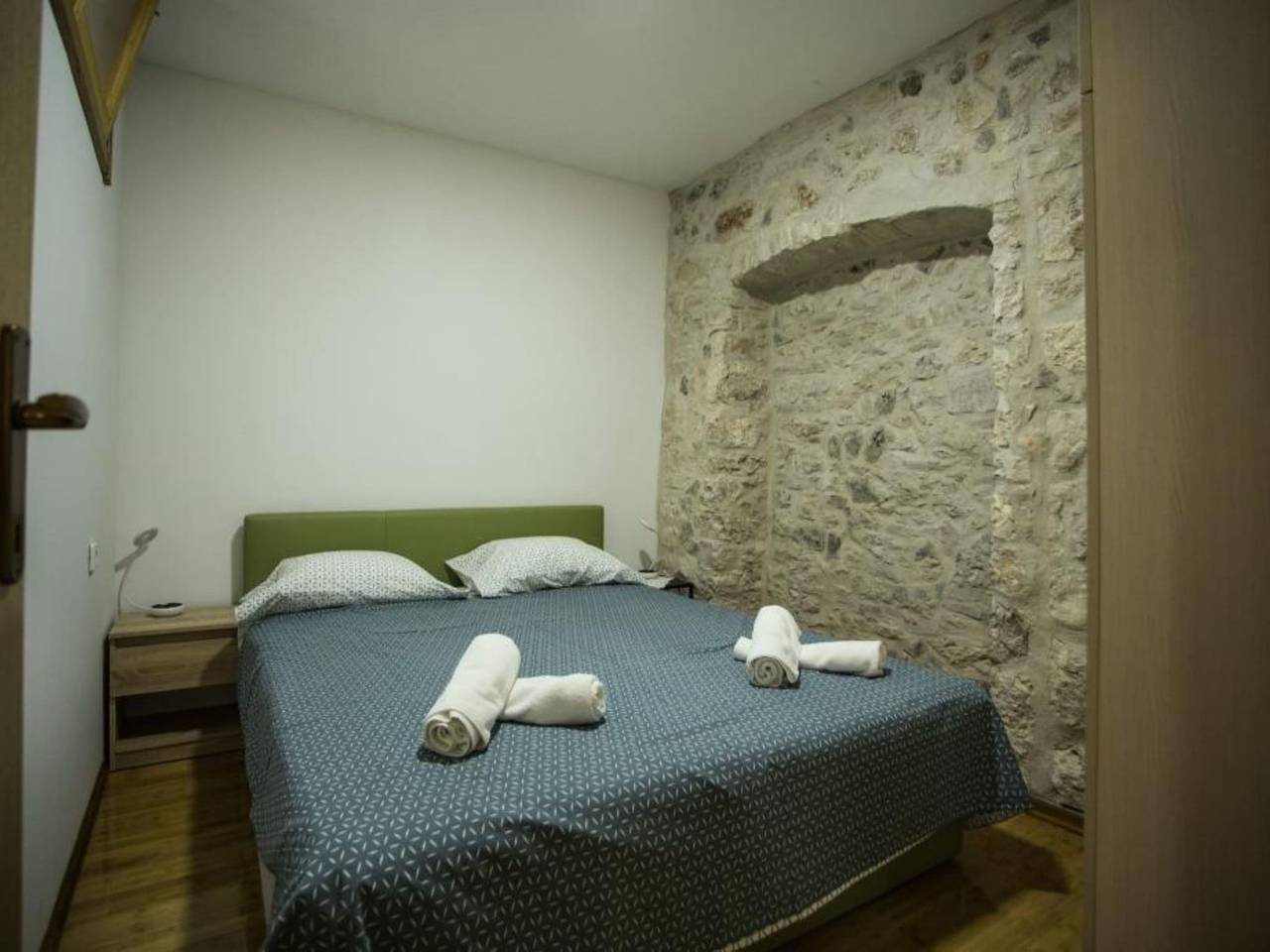 Ganze Wohnung, Apartments Stone House Murter - Two Bedroom Apartment with Balcony in Općina Murter-Kornati, Murter