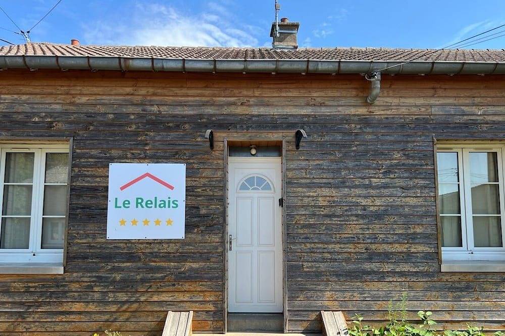 Hébergements le Camp d'Auneau - Gîte Le Relais in Aunay-sous-Auneau, Région de Chartres